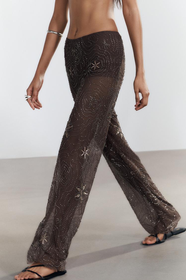 Pantalon transparent à sequins contrastés